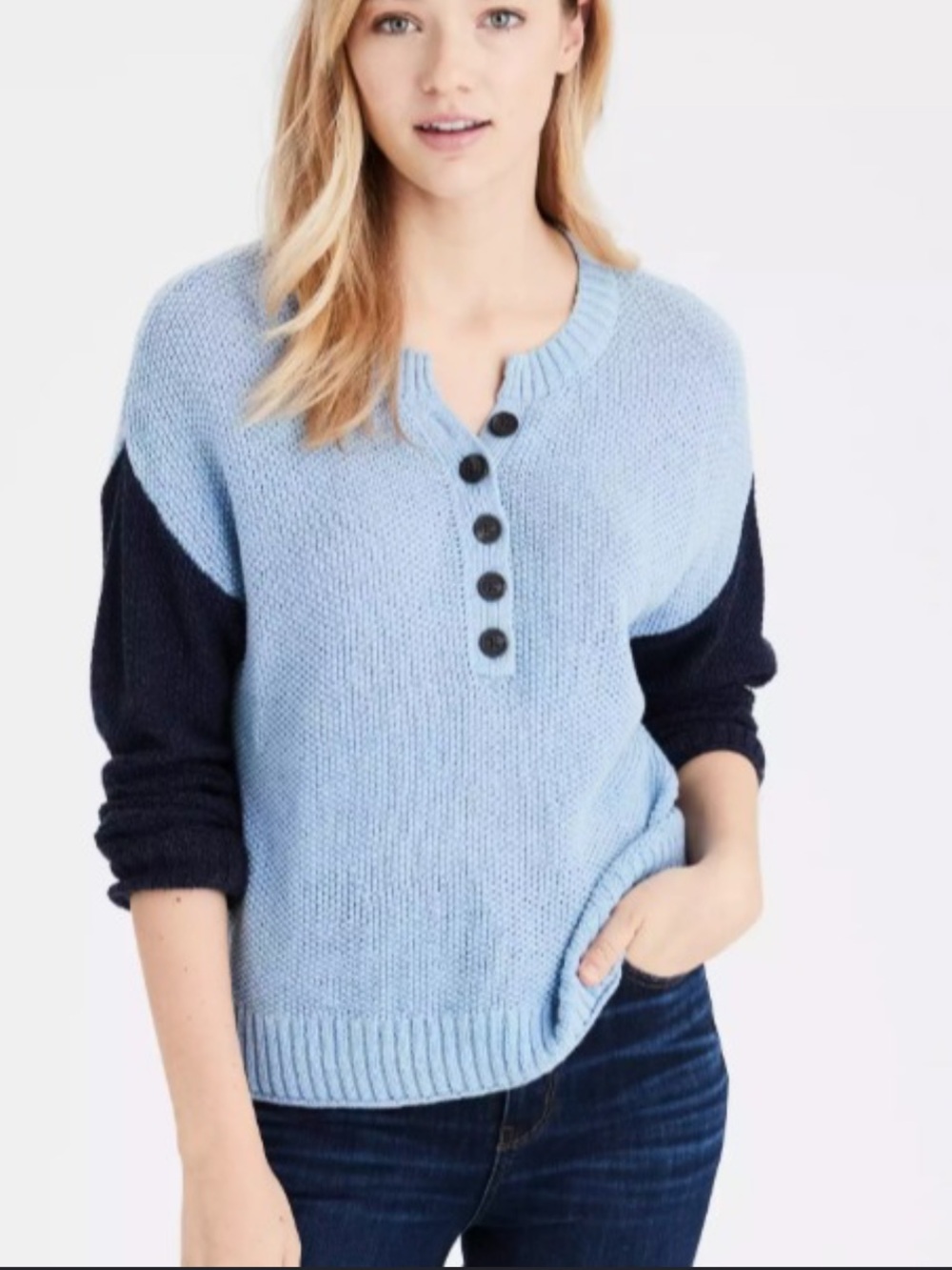 American Eagle Size Medium Knitted Blue 1/4 Button Top